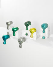 Cargar imagen en el visor de la galería, Gotas con Swarovski 2024