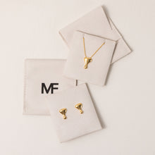 Cargar imagen en el visor de la galería, Aretes y collar MF