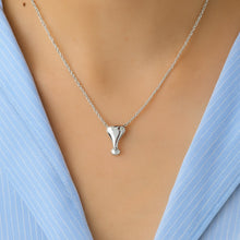 Cargar imagen en el visor de la galería, Aretes y collar MF